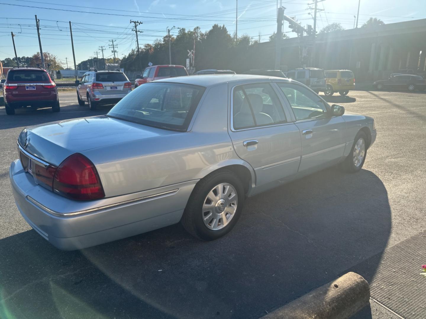 2004 Blue Mercury Grand Marquis (2MEFM75W24X) , located at 5700 Curlew Dr., Norfolk, VA, 23502, (703) 554-4373, 36.841885, -76.209412 - Photo#2